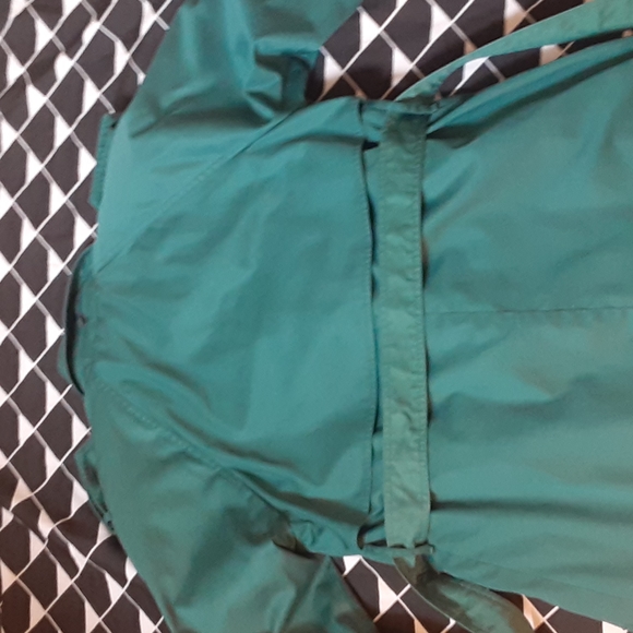 Charles Klein  vintage green trench coat, size 6 petite - Picture 11 of 13